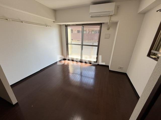 ホープ池田栄本町の居間・リビング