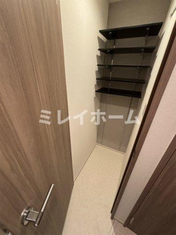 R-Residence南千束の玄関