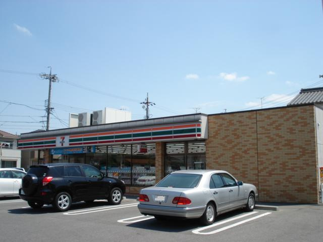 セントラルパレス植出　　　刈谷市近郊の賃貸はクラスホーム刈谷店の周辺|セブンイレブン碧南堀方町店まで480ｍ