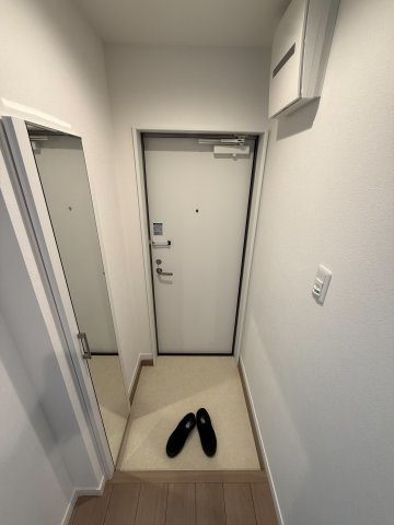 ALEGRIA高速長田の玄関