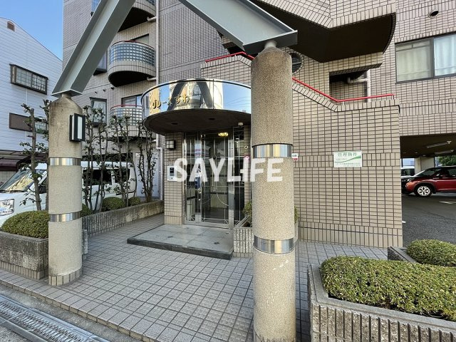 グレースすわのエントランス