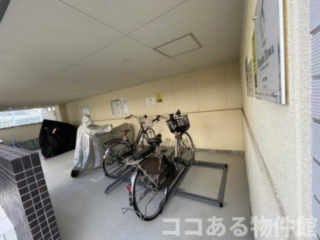 V-ルネサンス大塚町の駐車場|駐輪場