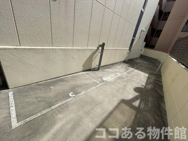 V-ルネサンス大塚町の駐車場