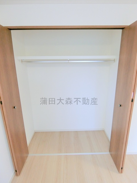 ウエルストン池上の収納|洋室5.3帖の収納　クローゼット