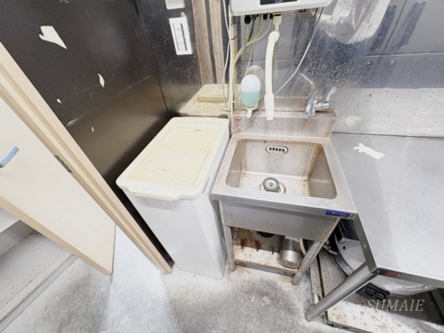 江戸川区中央４丁目の店舗一部のキッチン