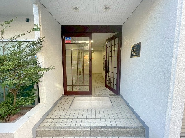 リアライズ上新庄のエントランス