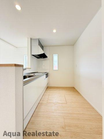 丸亀市垂水町の新築一戸建のキッチン|お料理しやすいキッチンです