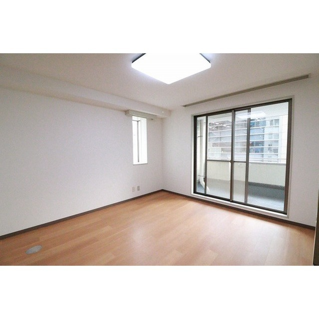 フェリス松本九段の洋室|南向きの明るいお部屋です