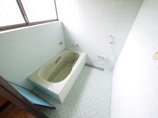 山武市蓮沼ハ　中古戸建の浴室|敷地約149坪 ４LDK平家+倉庫（キッチン+シャワー室付）