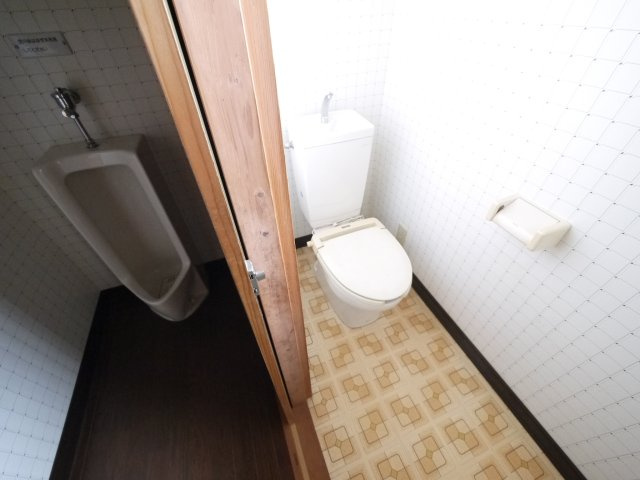 山武市蓮沼ハ　中古戸建のトイレ|敷地約149坪 ４LDK平家+倉庫（キッチン+シャワー室付）