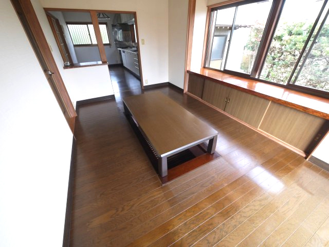 山武市蓮沼ハ　中古戸建の居間・リビング|敷地約149坪 ４LDK平家+倉庫（キッチン+シャワー室付）