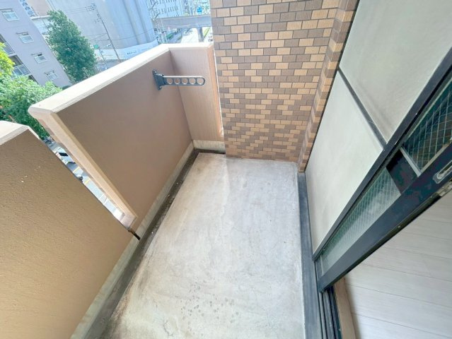サムティ三国本町レジデンスのバルコニー