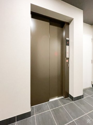 錦邸南麻布の玄関
