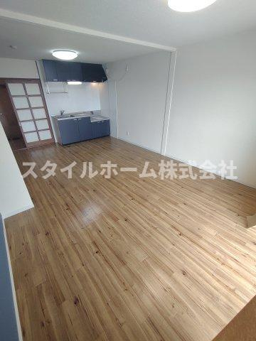 ハイツリバーサイドの内装