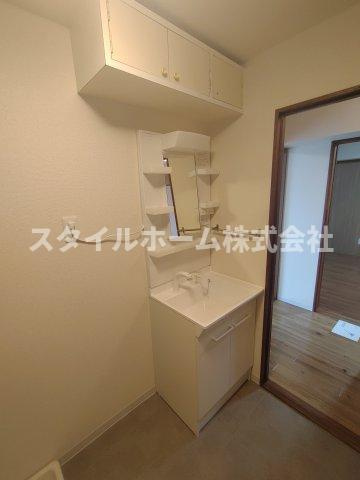 ハイツリバーサイドの洗面所