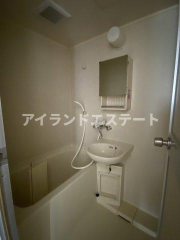 アジュール世田谷　駅近　角部屋　南向きの浴室