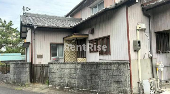 江南後飛保戸建の外観