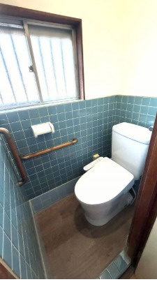 江南後飛保戸建のトイレ