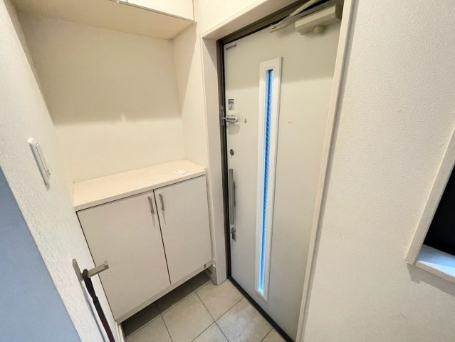 シャイニング駒沢　ペット相談　角部屋　独立洗面台の玄関