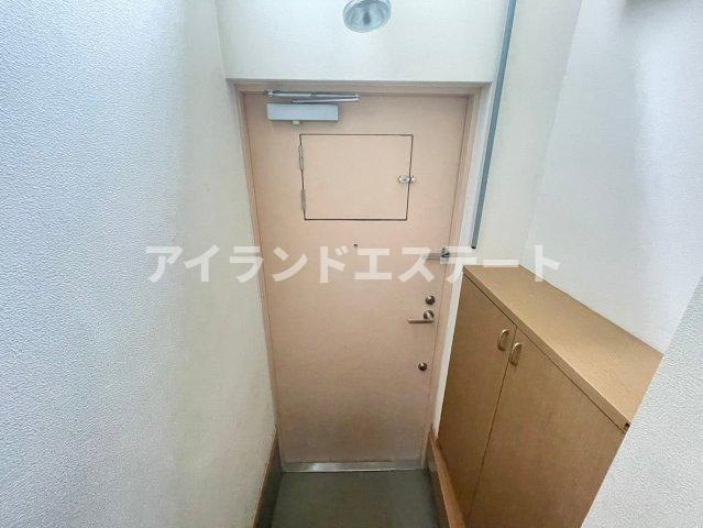 ハウゼ桜新町　デザイナーズ　オートロック　駅近の玄関