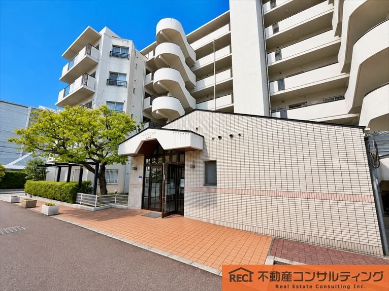 シャルマンコーポ西宮東のエントランス