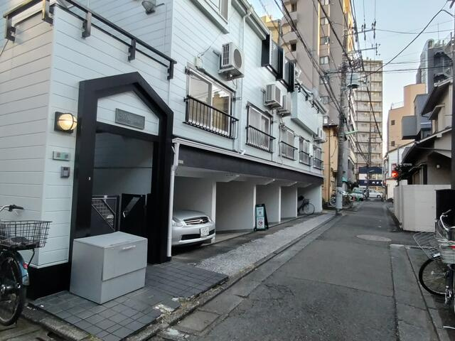 ＷＩＮＧ４４７の外観