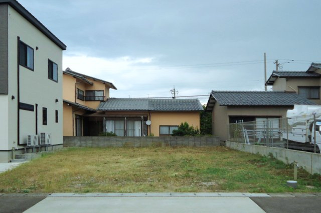 金沢市粟崎町4丁目1番17