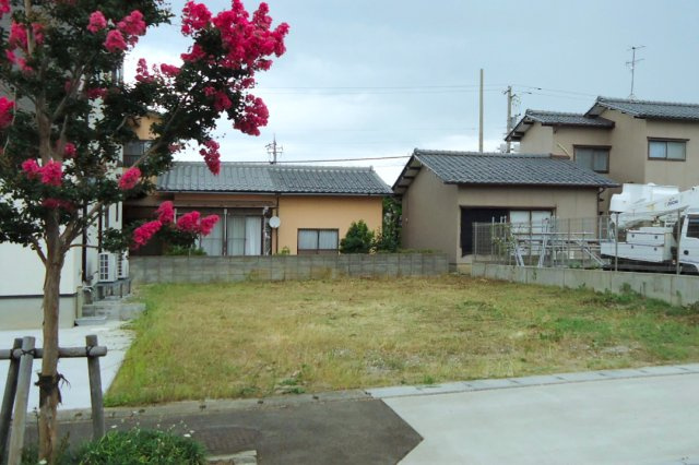 金沢市粟崎町4丁目1番17
