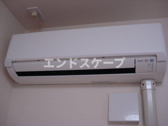 ルミエールの設備|エアコン
高崎、前橋のお部屋探しはエンドスケープまで！お客様の理想お聞かせ下さい♪