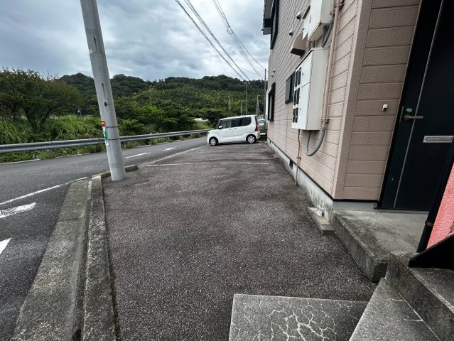飛鳥ハイツの駐車場