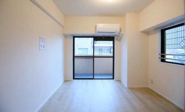ライオンズマンション三鷹さくら通りの洋室