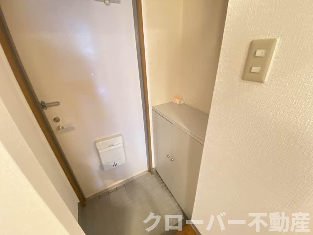 ステュ・ディオ森の玄関