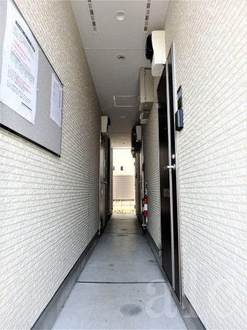 アヴァン中野のその他共用部分|毎日通る玄関はこちらです