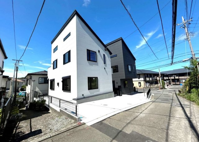 【横浜市泉区下和泉5丁目17-2全2棟新築戸建て】★仲介手数料無料★