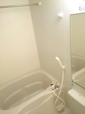 アヴィオン　Ａの浴室