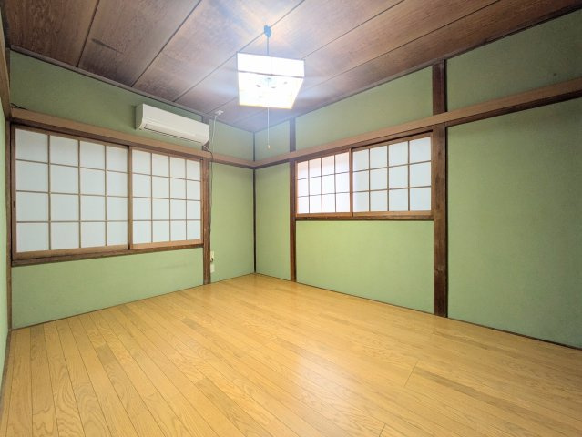 日吉本町３丁目戸建の寝室