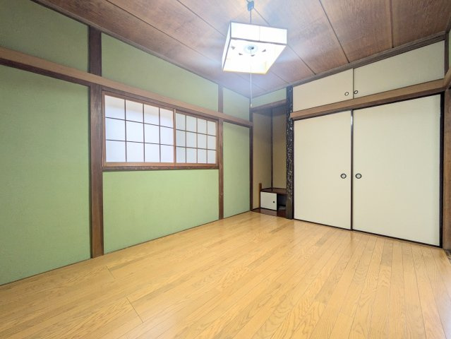 日吉本町３丁目戸建の寝室