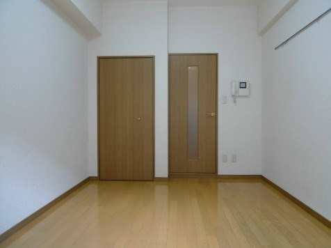 ジュエル荻窪弐番館の居間・リビング