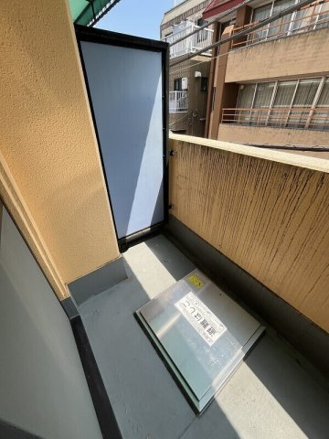 プラーズ南池袋のバルコニー