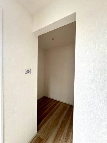 【その他】 | 茅ヶ崎市松尾新築戸建 | 洋室7.7帖のウォークインクローゼット