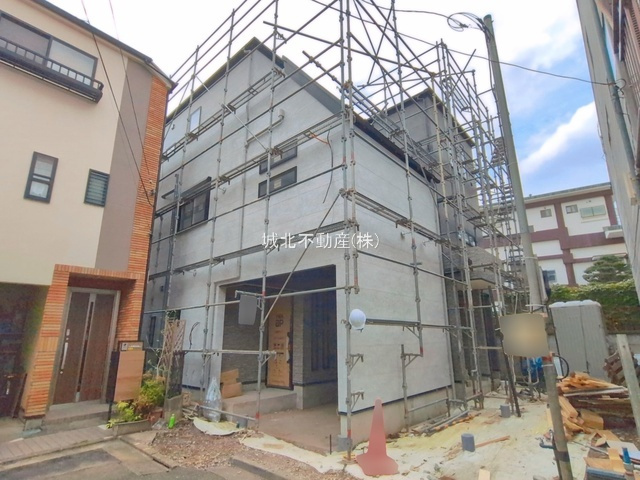 杉並区南荻窪3丁目 全2棟A号棟の外観|建物面積113.10㎡の新築戸建。
ＬＤＫは21.20帖の開放感！