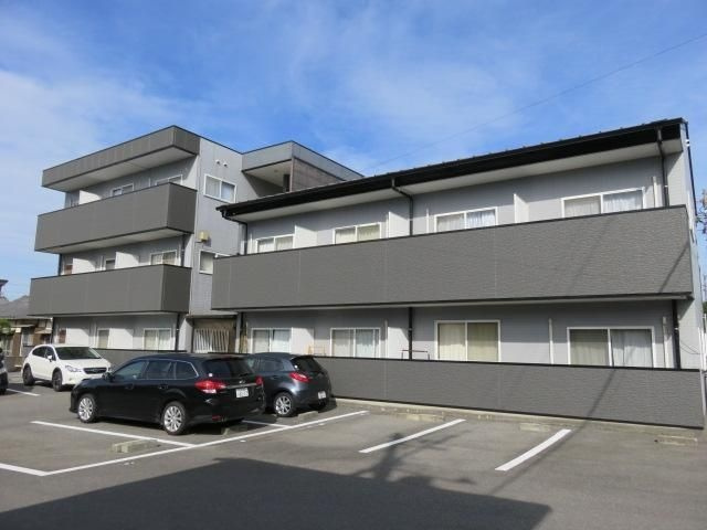 クレセントハイムの外観