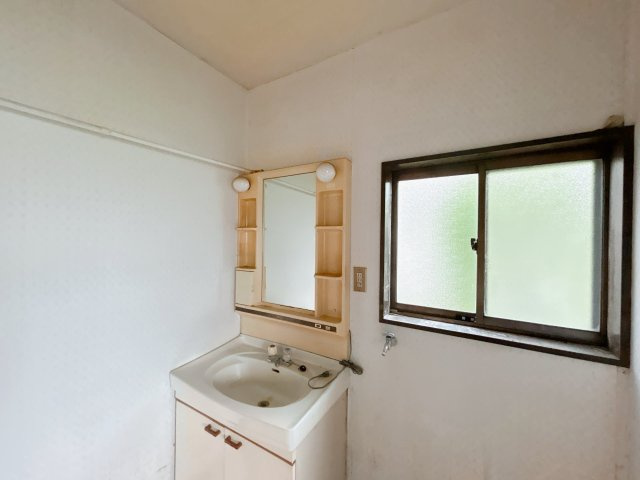 中古戸建　西郷村大字熊倉字折口原　熊倉小・西郷第一中の洗面所|【現況】