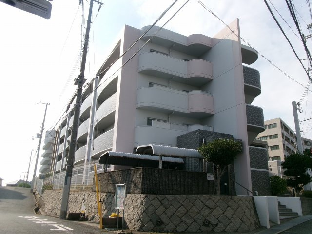 フェリスメンテ狩口台の外観