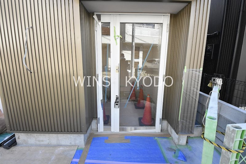 世田谷区経堂４丁目の賃貸マンションのエントランス