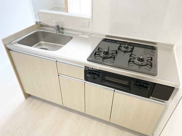 ステラコート浅間町のキッチン|グリル付きガスコンロのキッチンです！