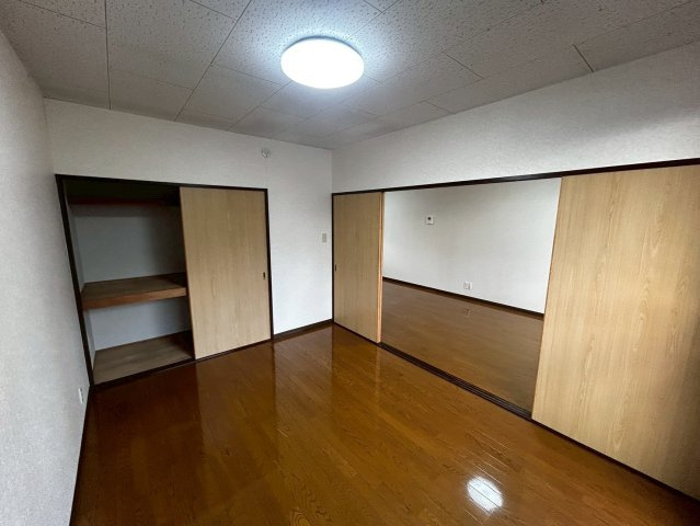 グラッドハウス池田の居間・リビング