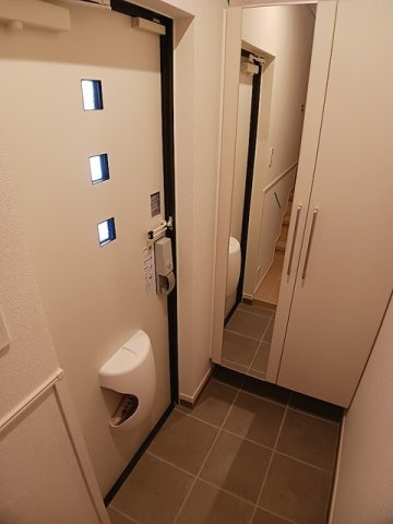 イリゼ府中の玄関