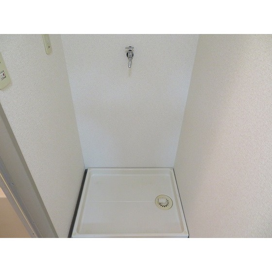 ルミエール本宿参番館のその他|洗濯機置き場