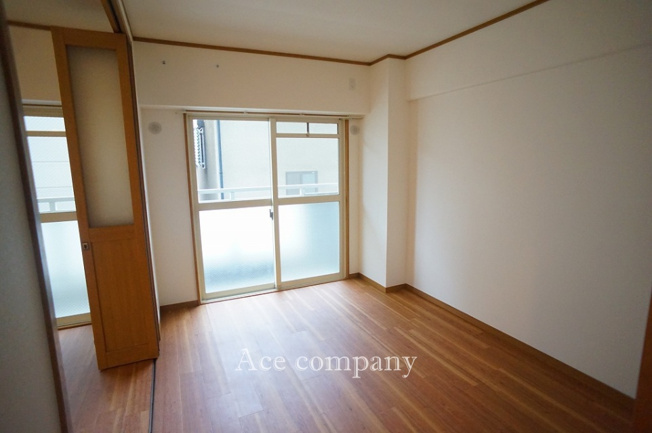 【内装】 | エスペラント久宝寺 | 【洋室6帖】バルコニーに面したお部屋です☆